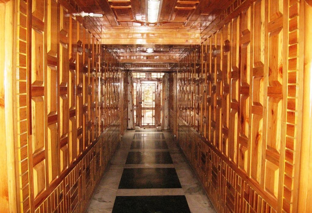 Hotel Arsh International Nainital Eksteriør bilde